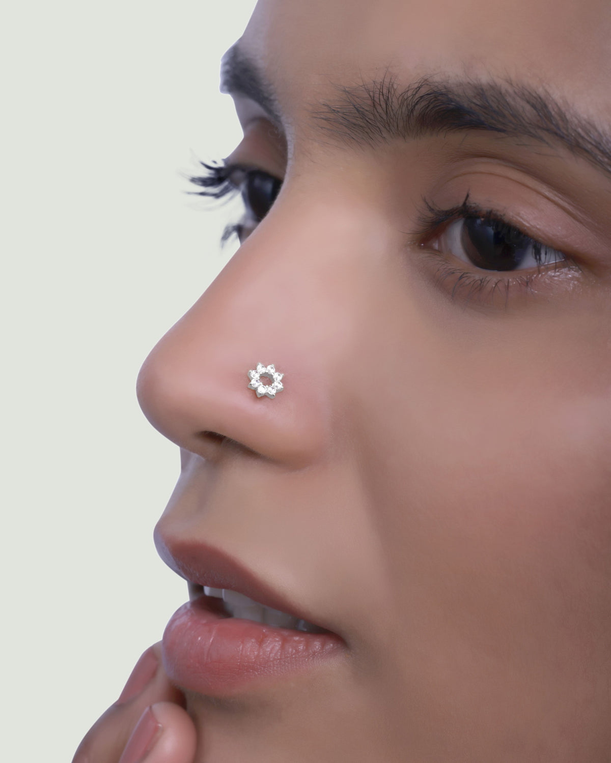 Star Flower Nose Pin