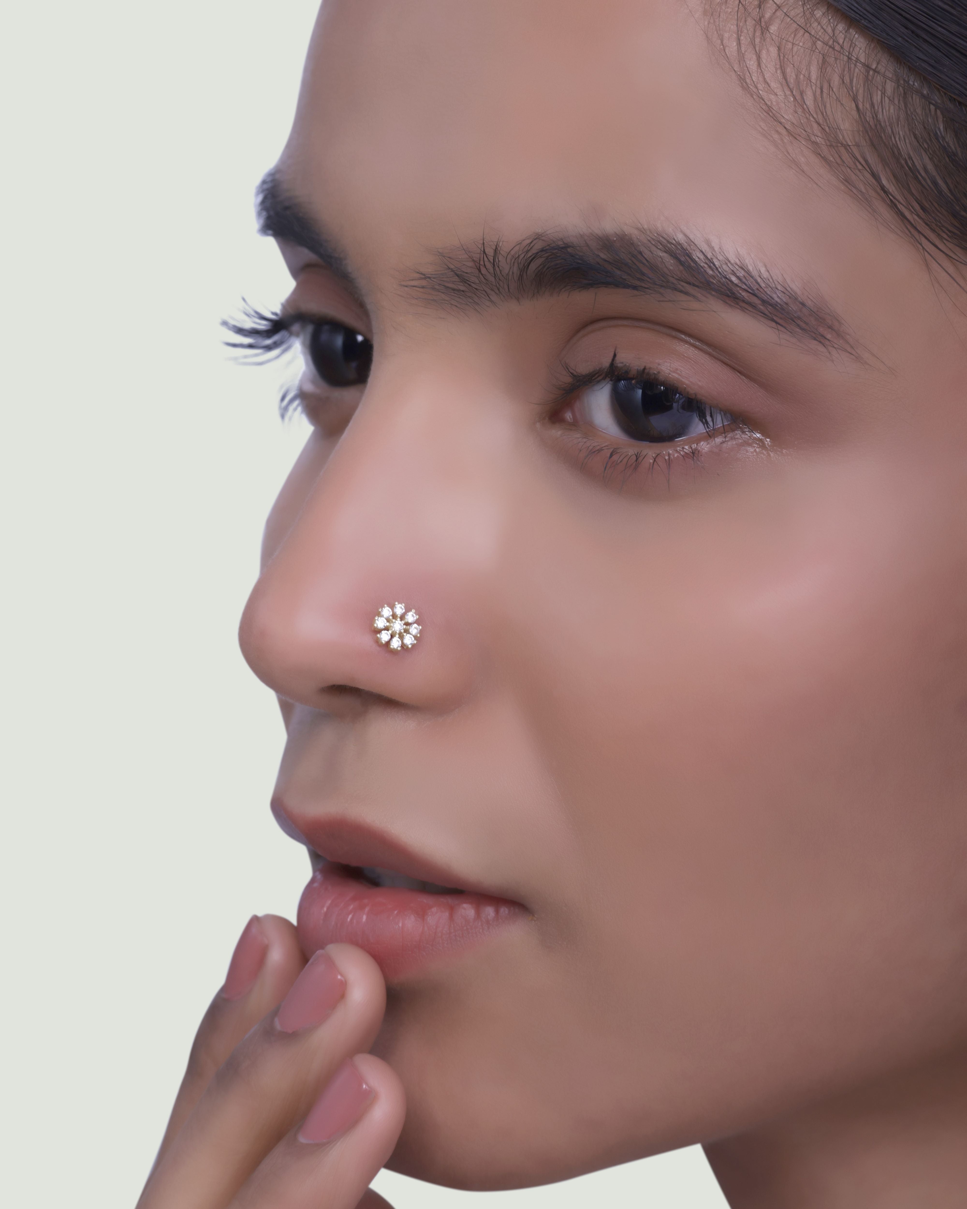 Cluster Flower Nose Pin