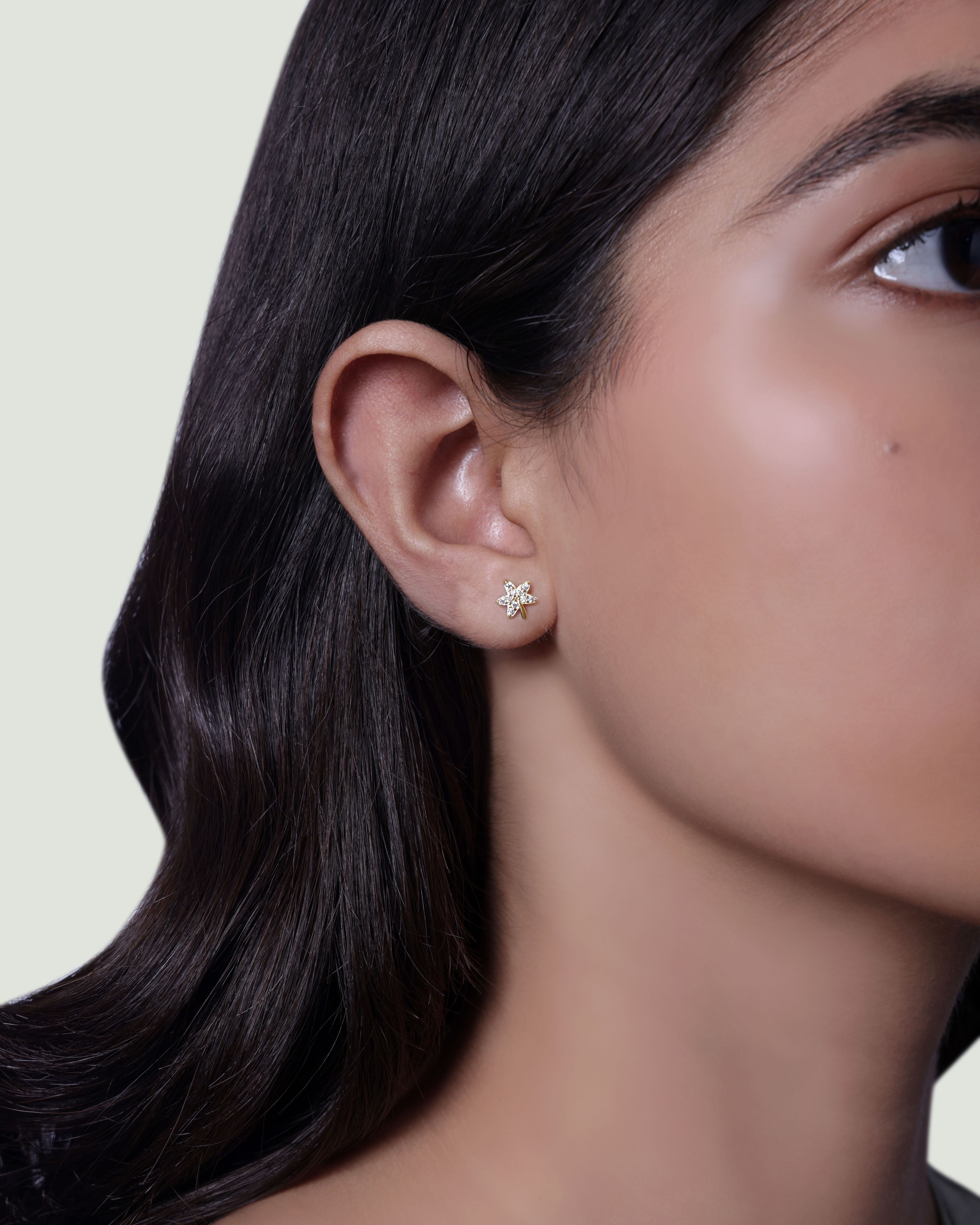 Plant Shape Stud Earrings