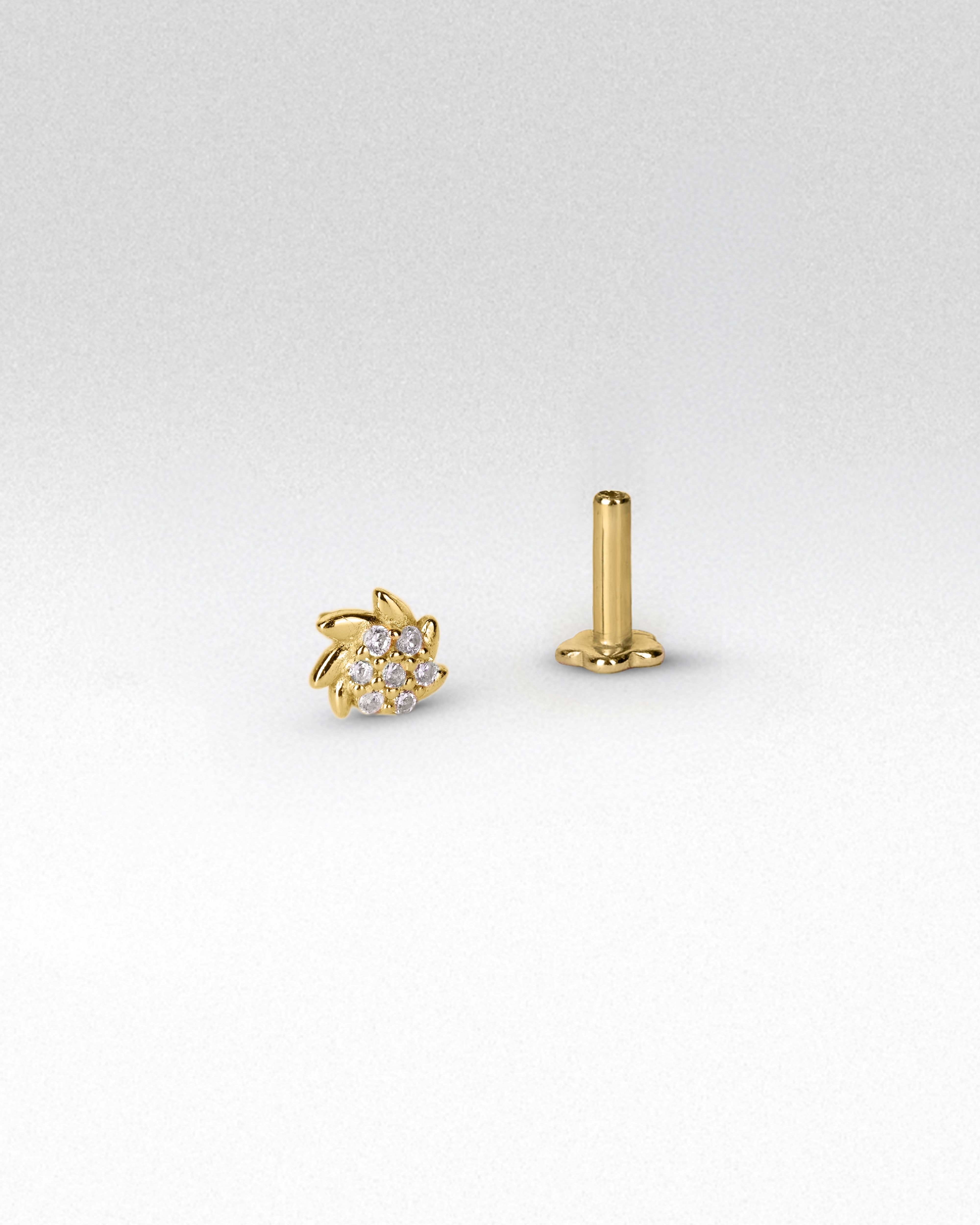 Crest Bezel Flatback Stud