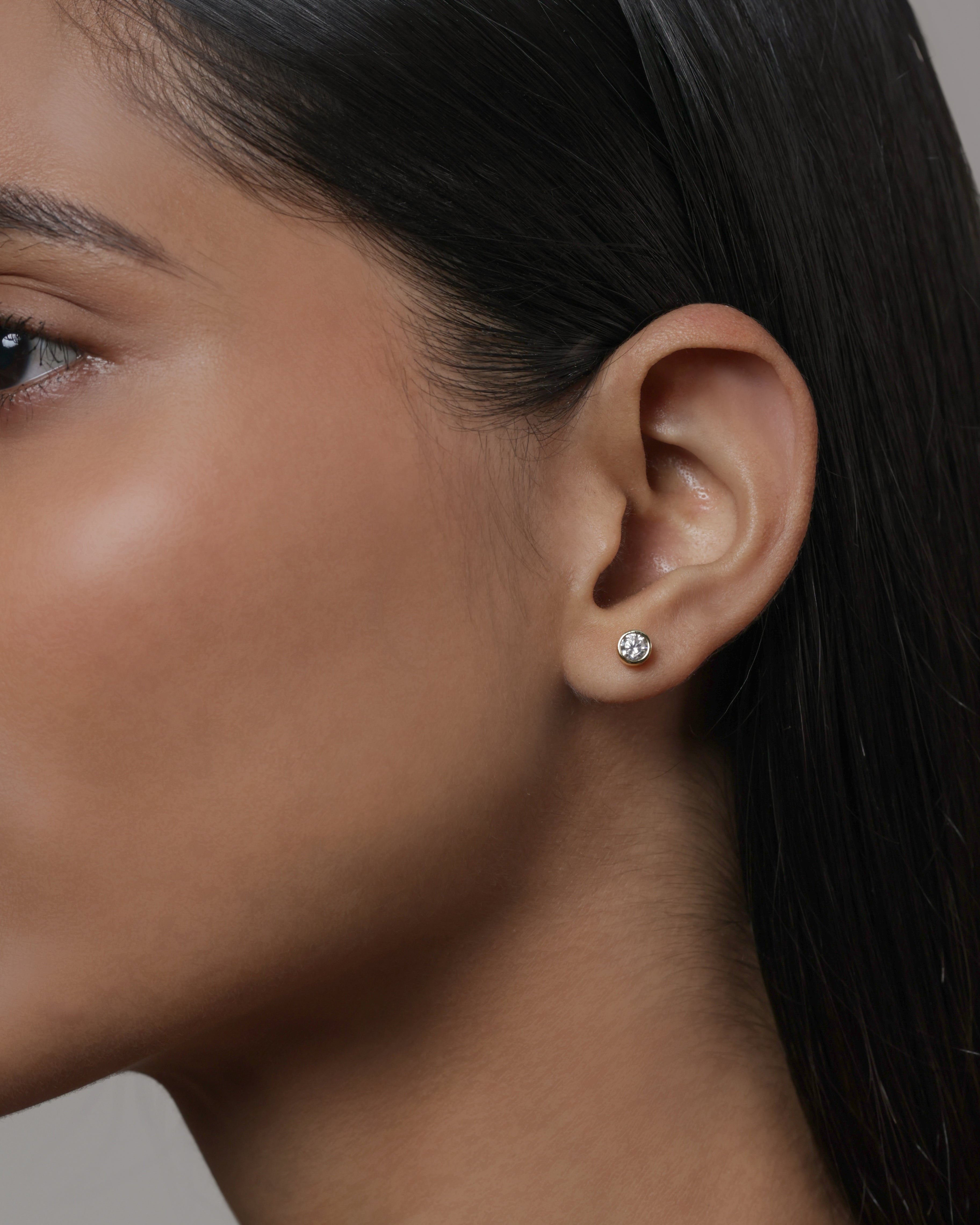 Zirconia Bezel Multiple Sizes Screw Stud Earrings