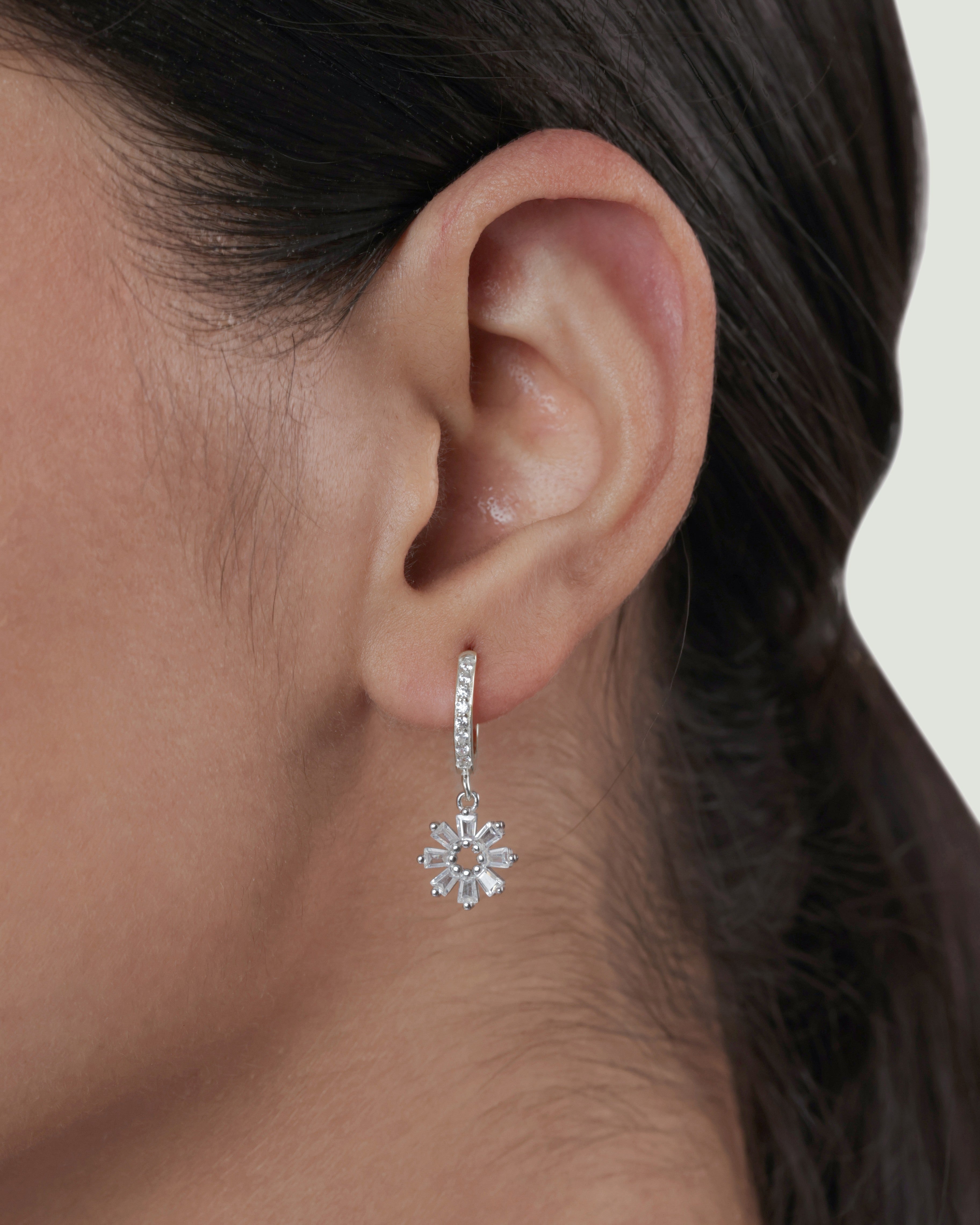 Hollo Flower Hoop Earrings