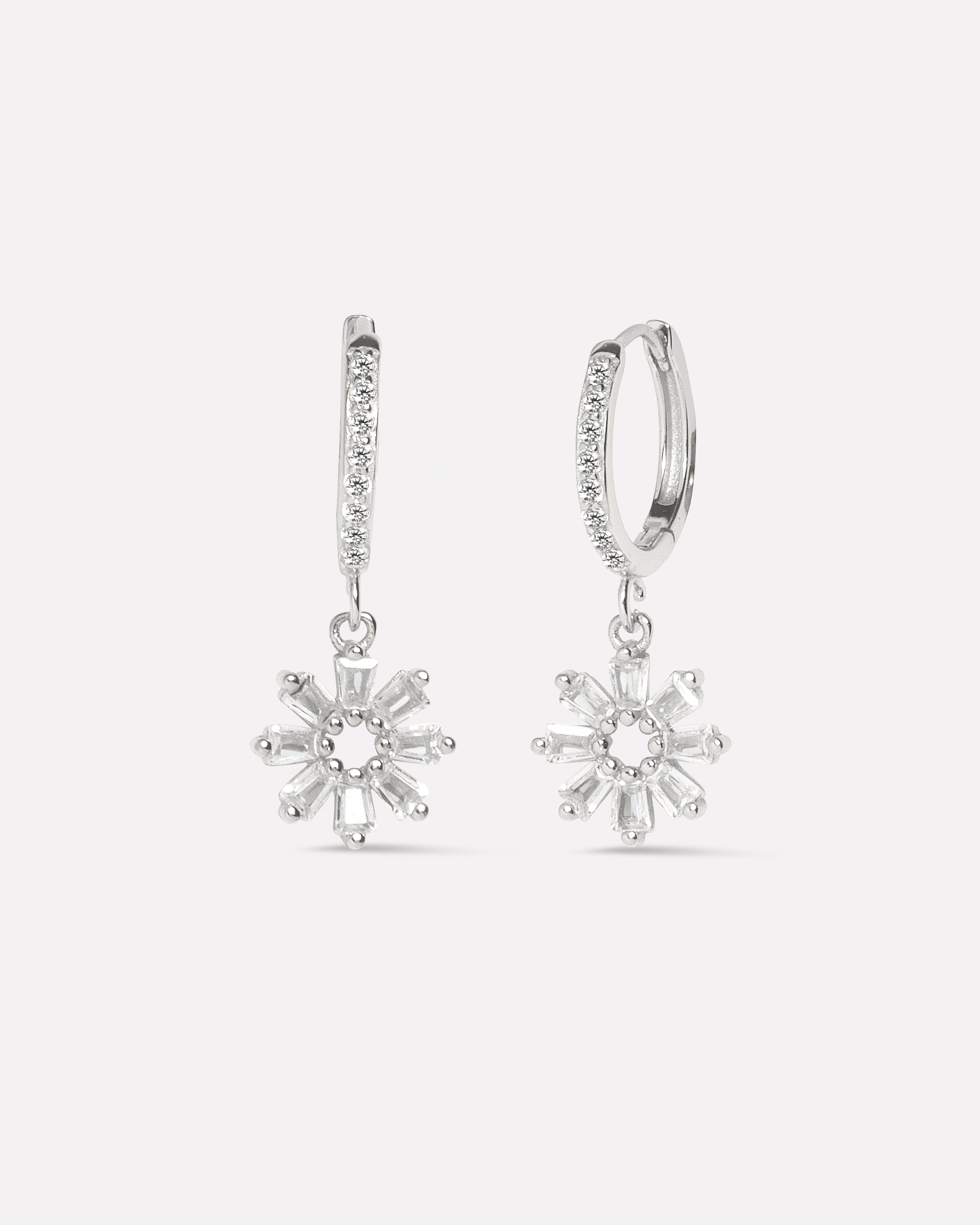 Hollo Flower Hoop Earrings