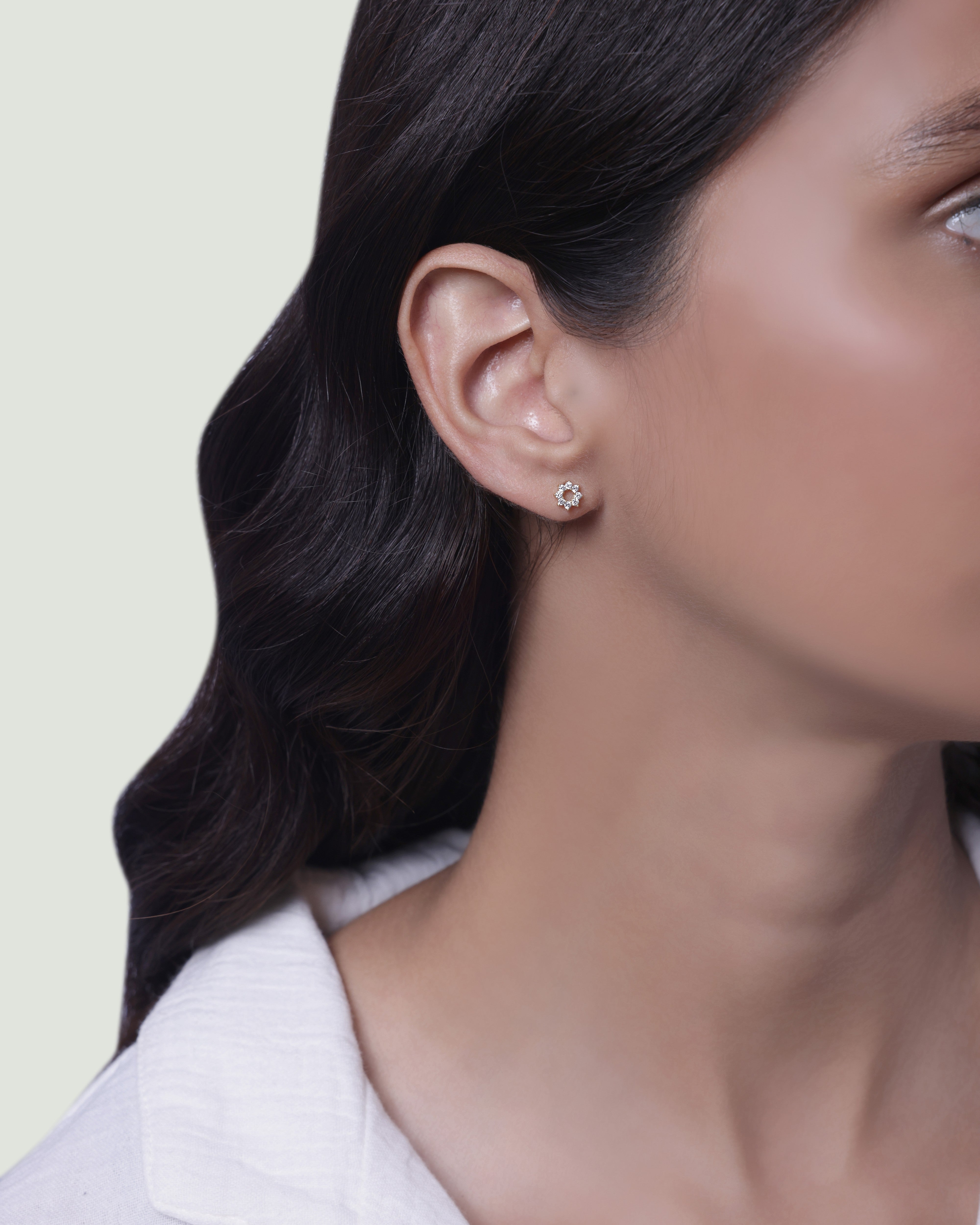 Dazzle Lilly Flat Back Screw Stud Earrings