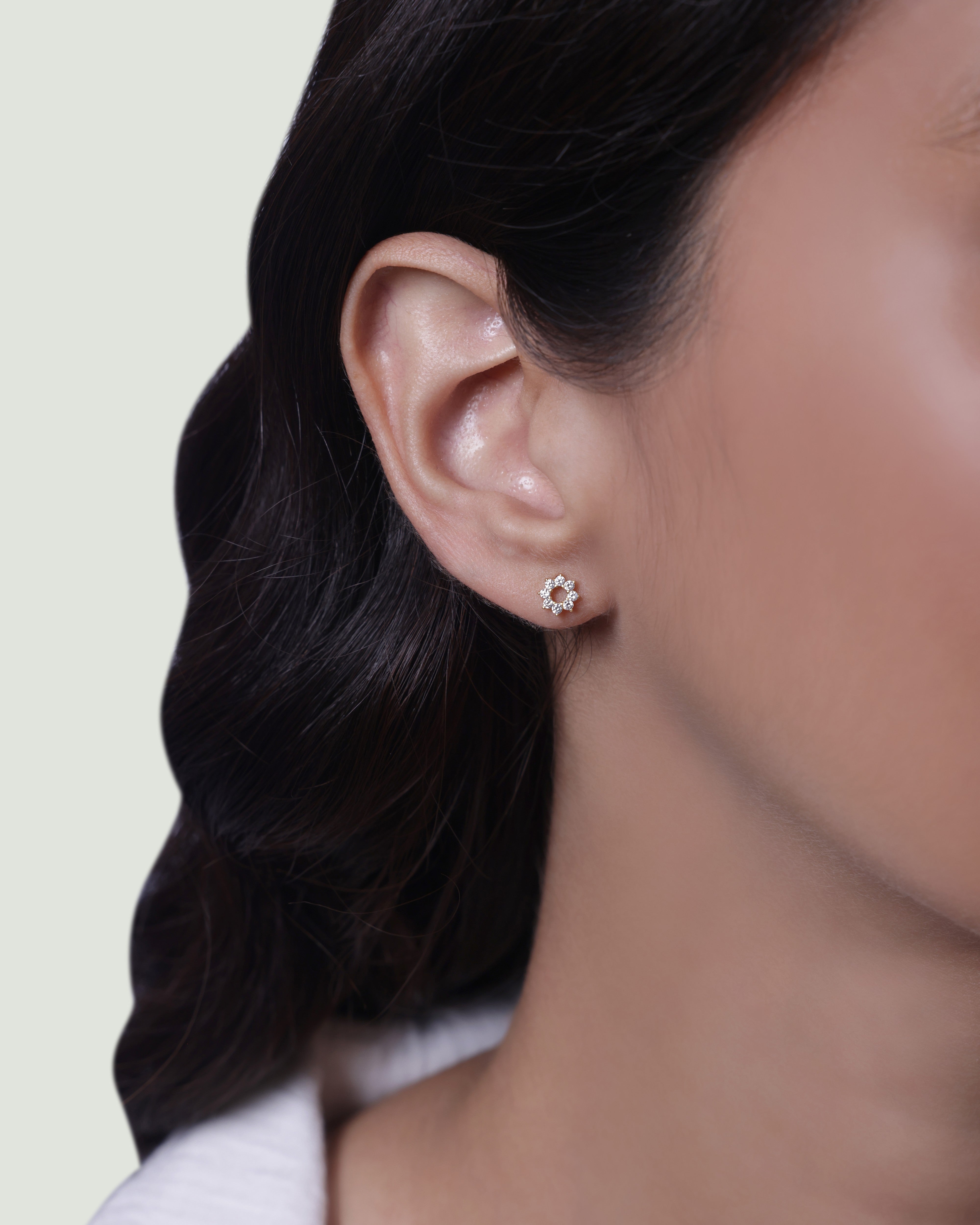 Dazzle Lilly Flat Back Screw Stud Earrings