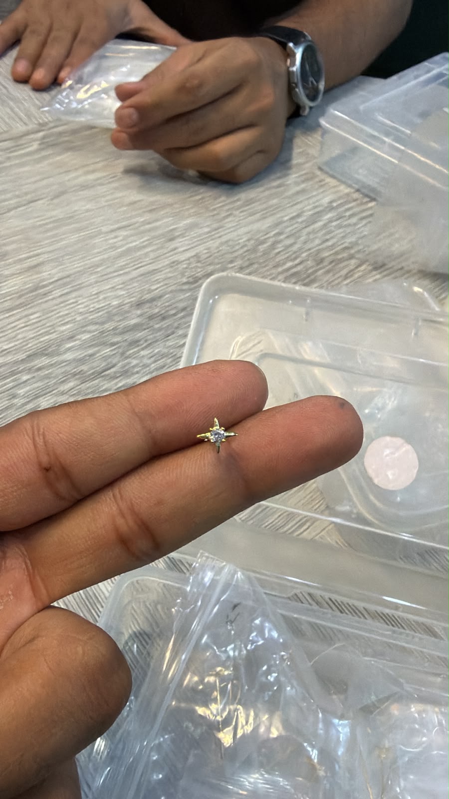 Wire Stud 48 RG