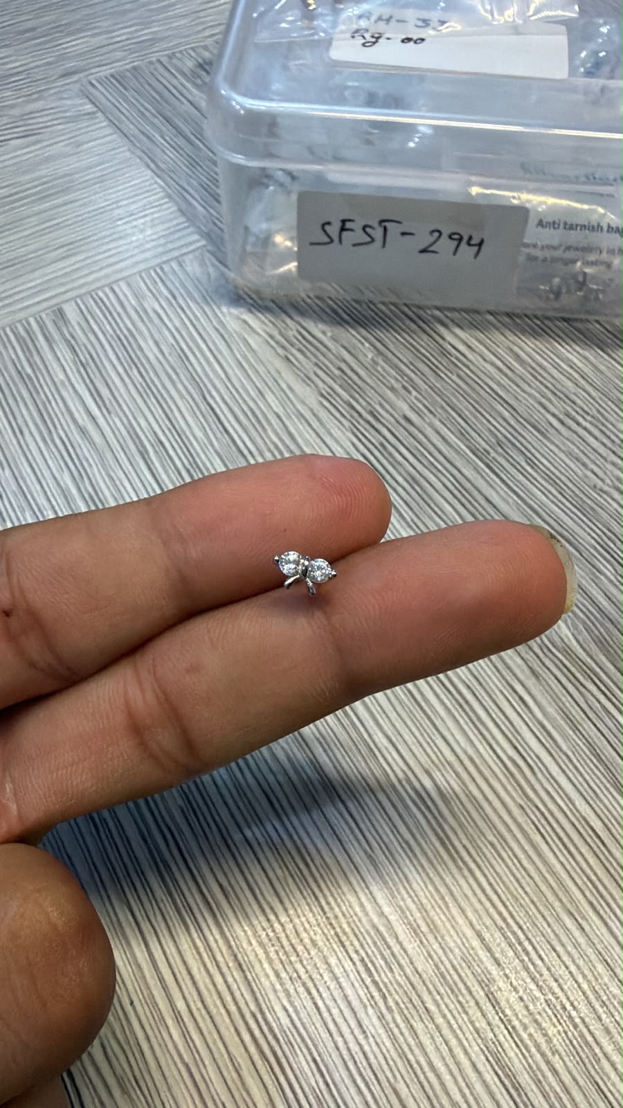 Stud 294 RG