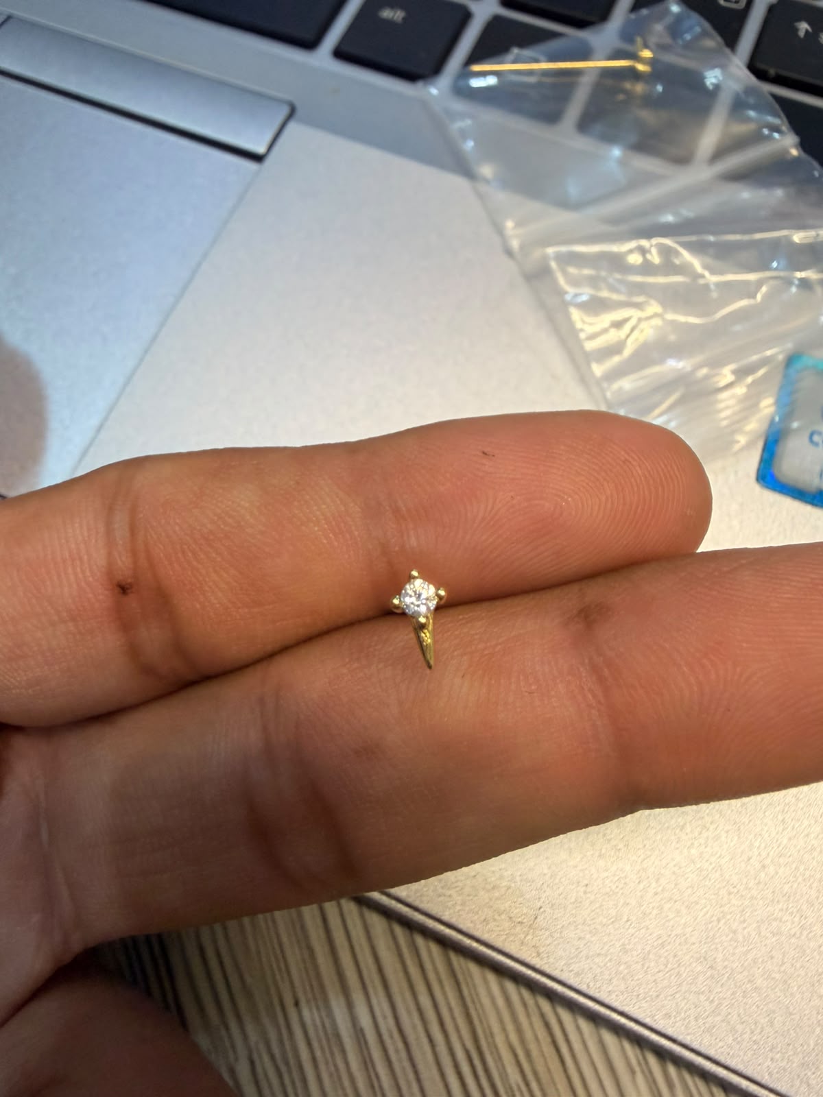 Wire Stud 77 RH