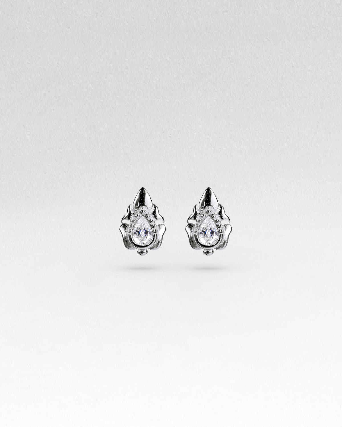 Agni Flatback Bezel Stud