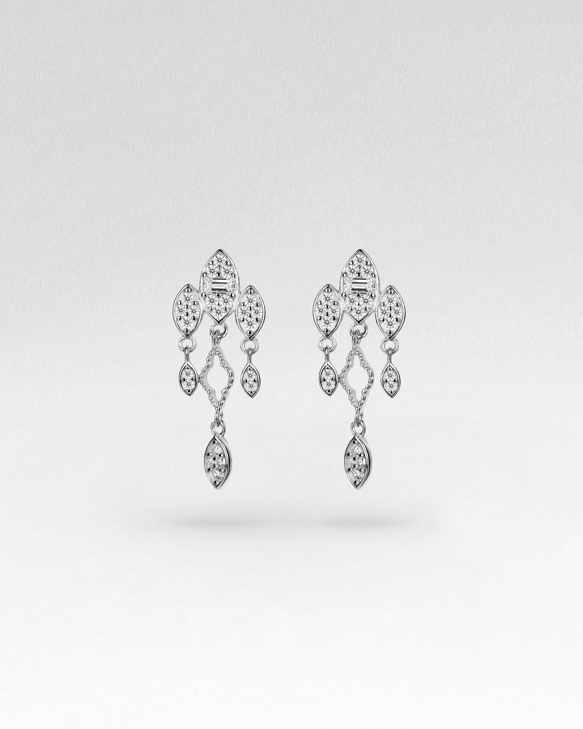 Diwan Stud Earring